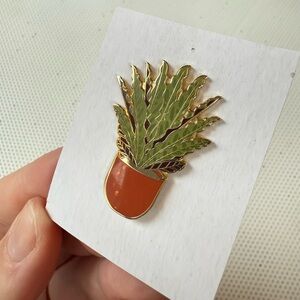 Potted Plant Enamel Pin 🪴